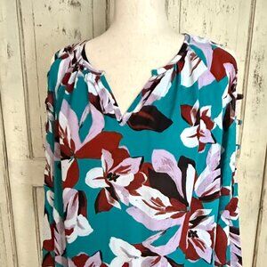 Jennifer Lopez Floral Blouse Peekaboo Sleeves Size Large Perfect for Cruise